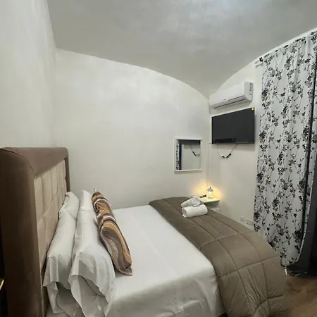 Western Termini Pensión