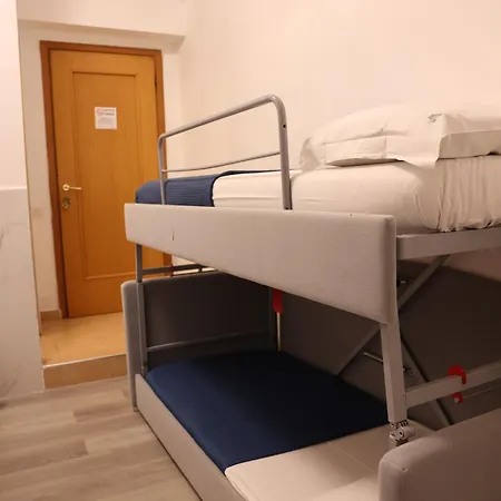 Western Termini Guest house *