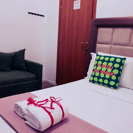 Western Termini Guest house