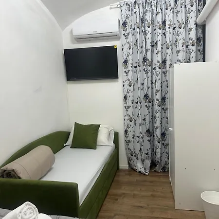 Western Termini Konukevi Roma